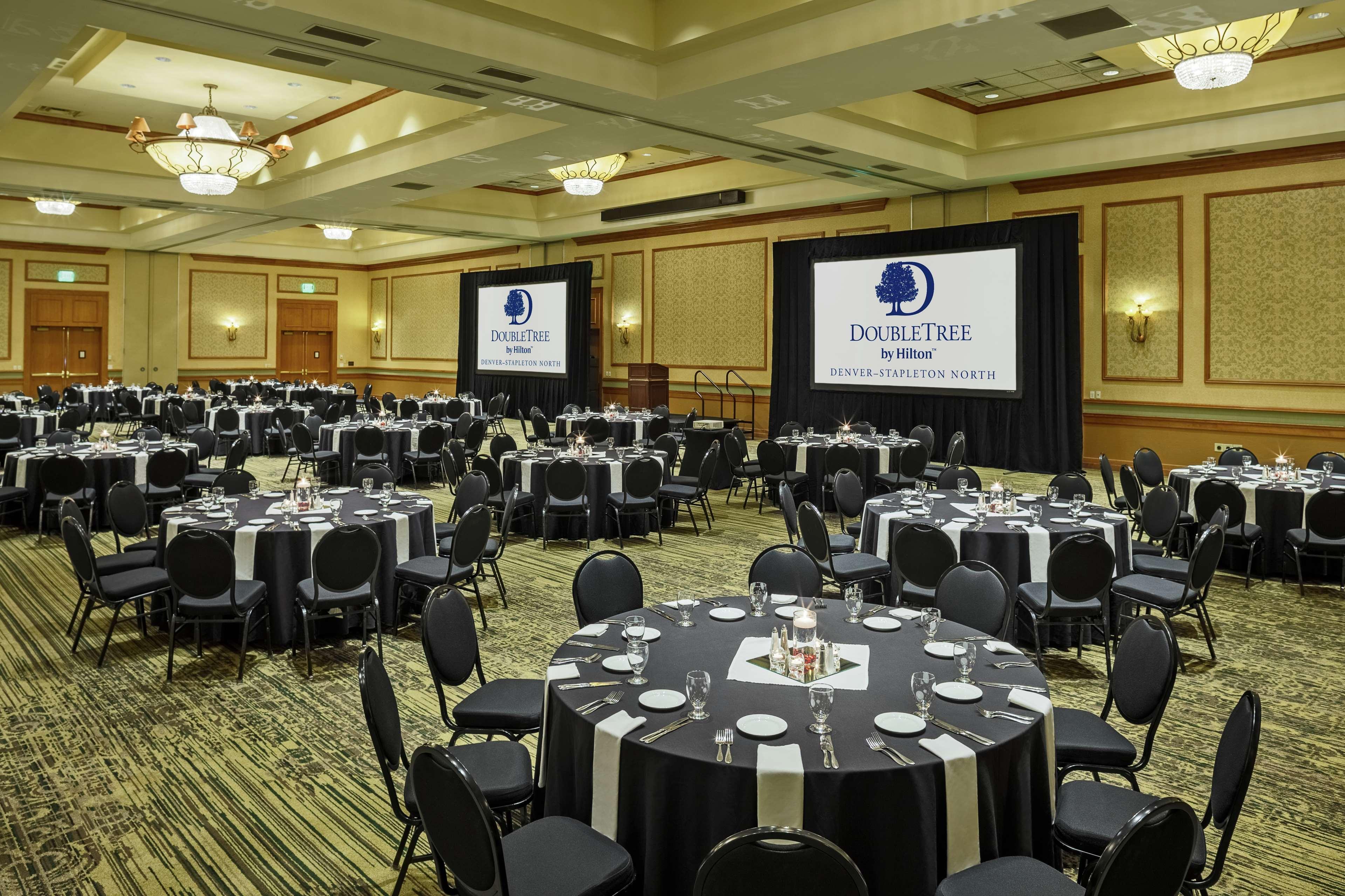 Doubletree By Hilton Denver Central Park Exterior photo
